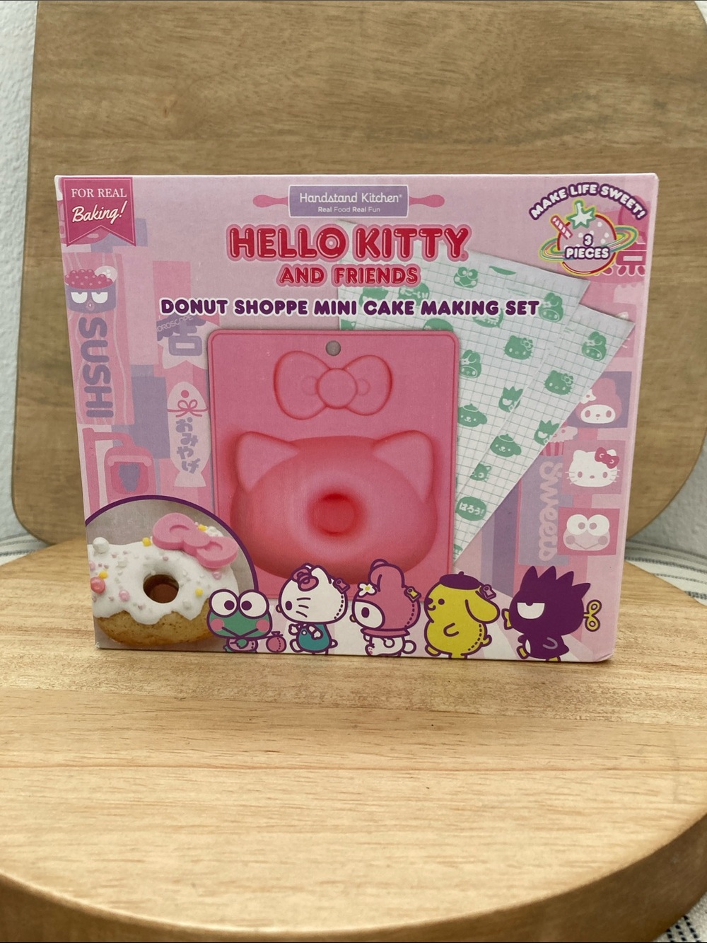 SALE! NWT Hello Kitty Pink Donut Shoppe Mini Cake Making Set